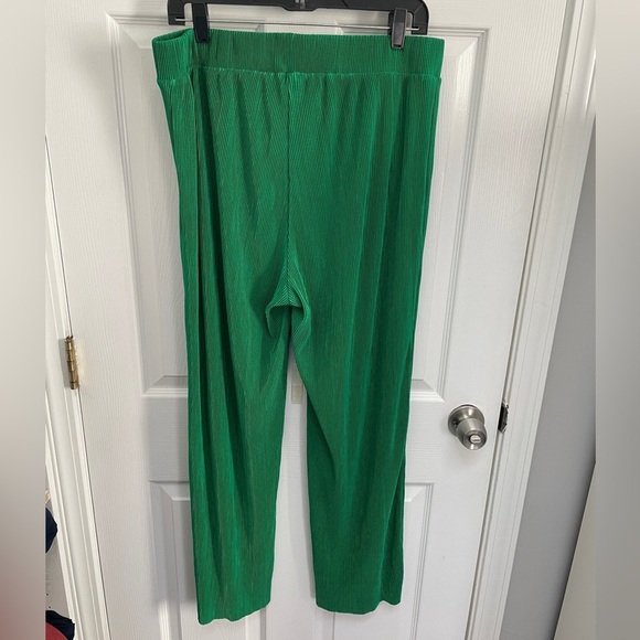 Cyrus I L - Picture 6 of 10